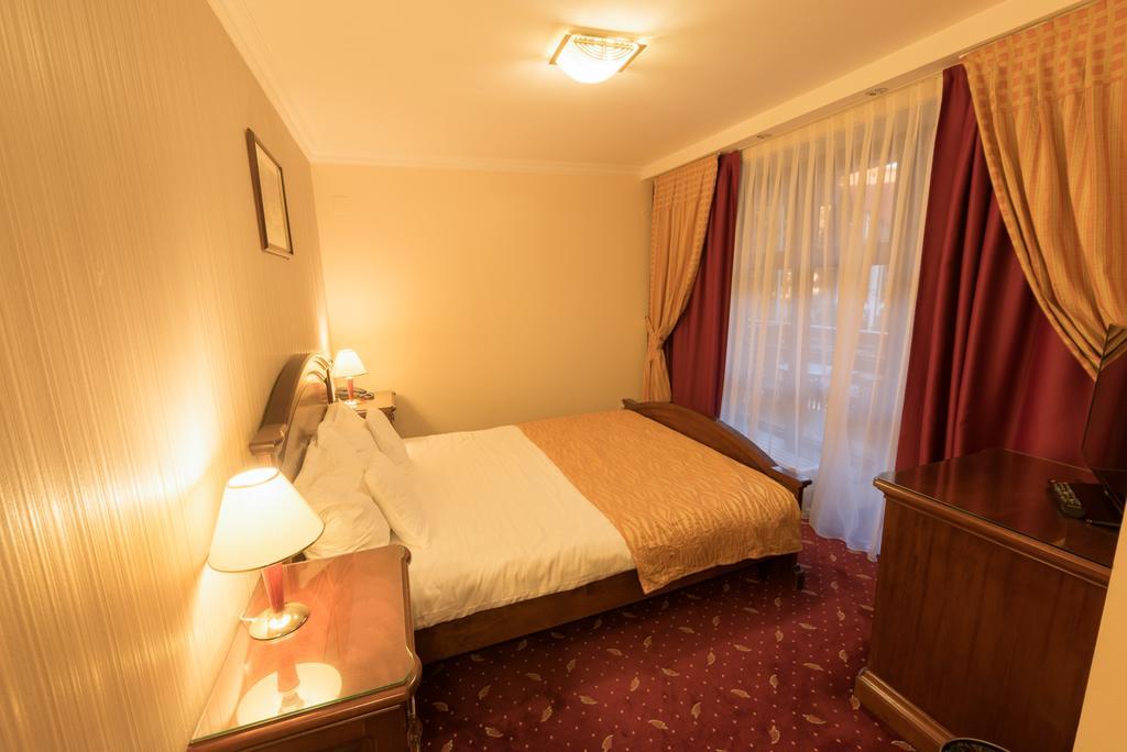 Edelweiss Poiana Hotels Brassópojána Szoba fotó
